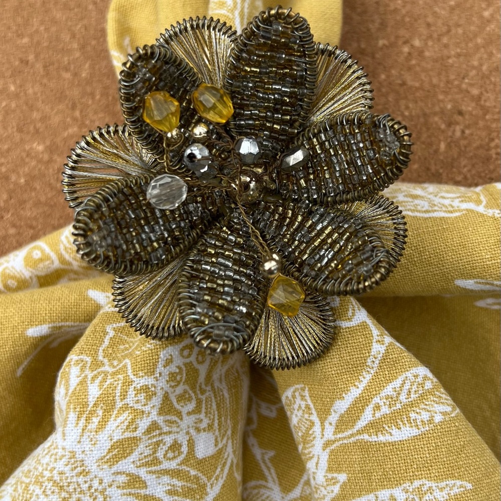 Pier 1 Imports Napkin Rings Vintage Beaded Flower Gold Qty 6